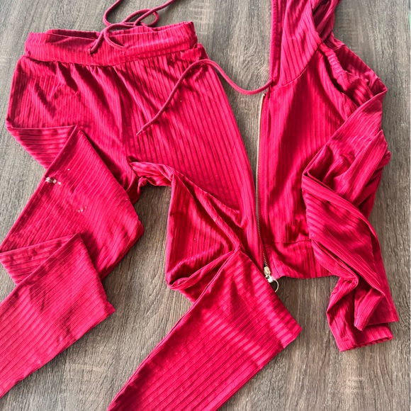 SHEIN Red Ribbed Two-Piece Set - Picture 2 of 9